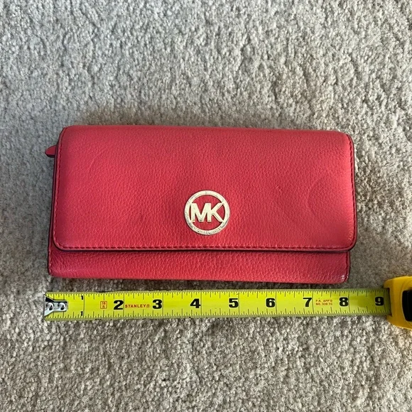Michael Kors Coral Leather Wallet - Picture 6 of 8